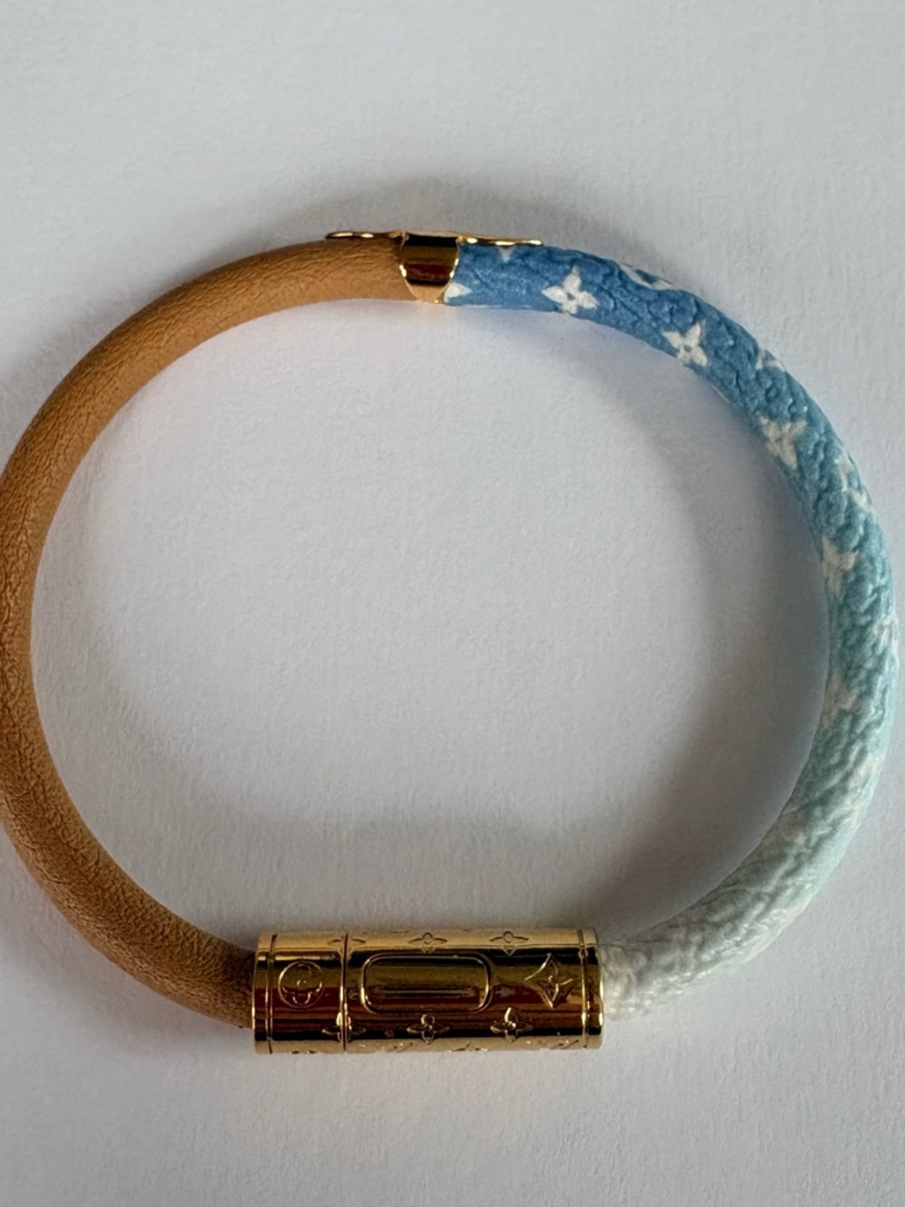 Louis Vuitton Monogram Daily Confidential Bracelet Blue & Tan with Gold Hardware - Picture 12 of 12